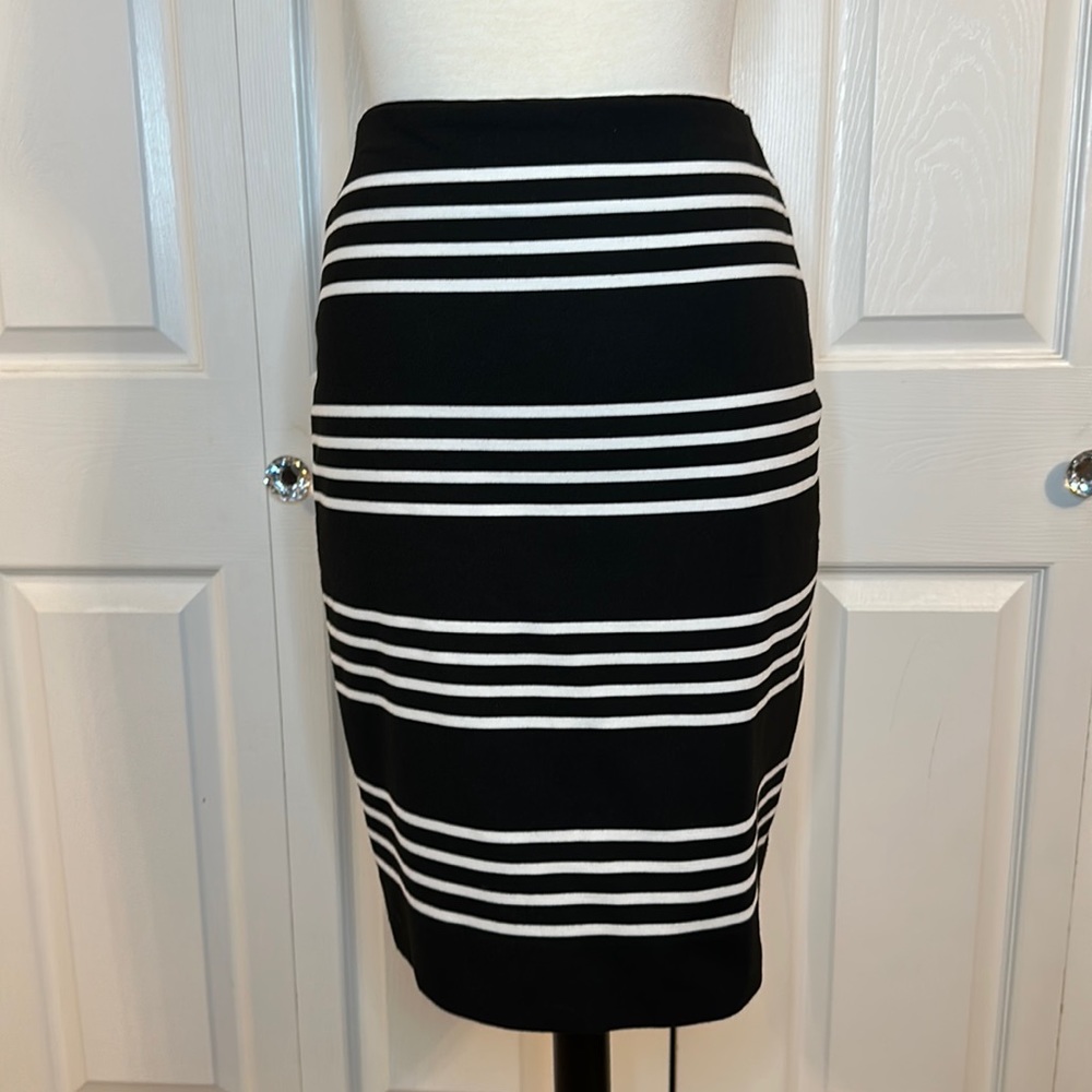White House Black Market striped pencil skirt size 4
